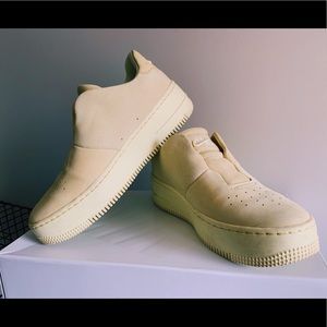 Nike Air Force 1 Sage